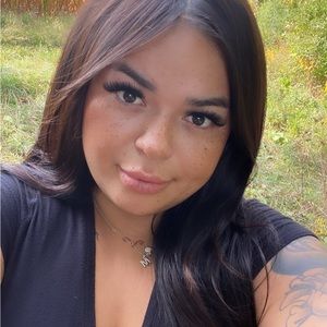 Meet your Posher, Marly